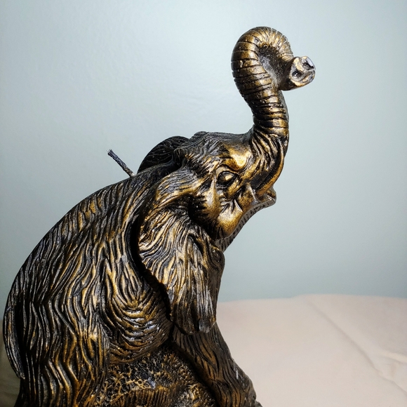 Carved Elephant Candle 🐘 - Picture 3 of 14